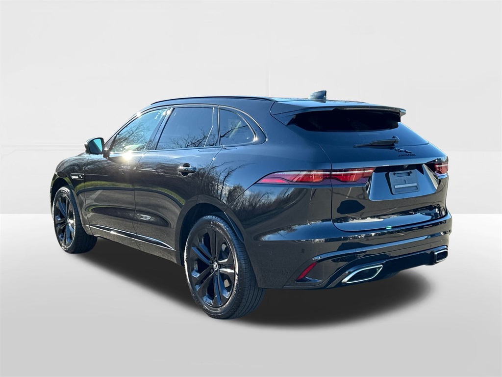 2025 Jaguar F-PACE P400 R-Dynamic S photo 2