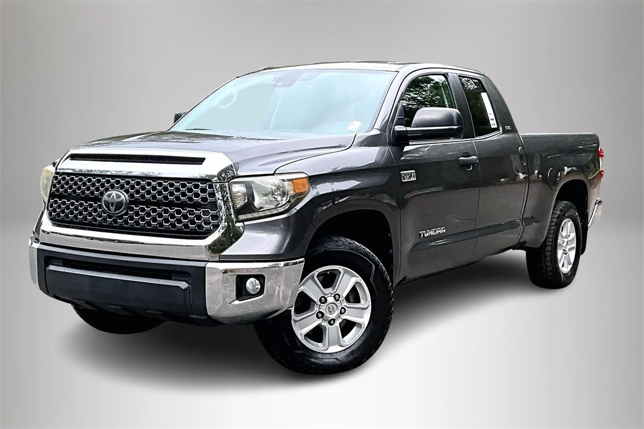 2018 Toyota Tundra SR5's photo