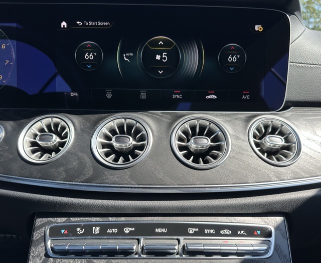 2023 Mercedes Benz E 450 4MATIC photo 23