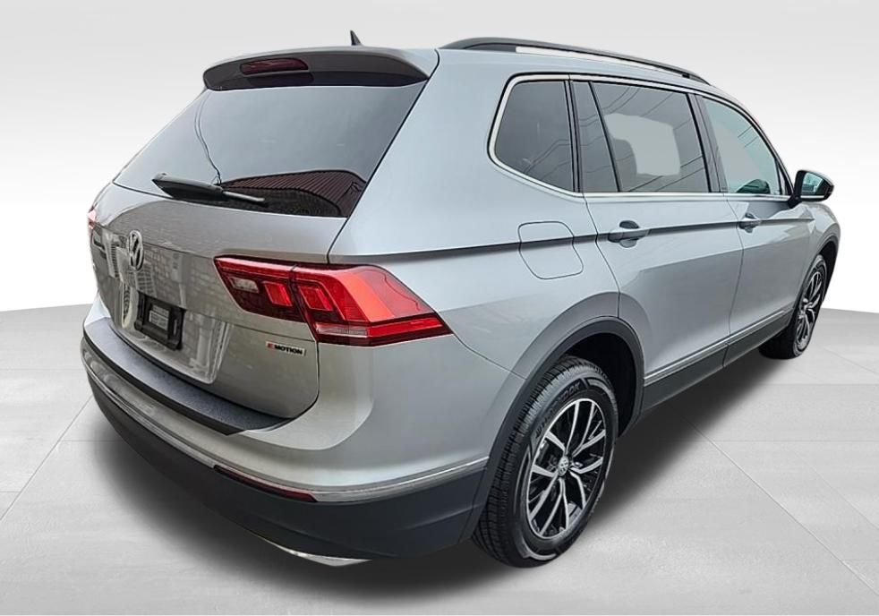2021 Volkswagen Tiguan SE photo 3