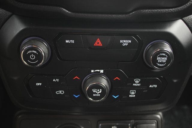 2020 Jeep Renegade Latitude photo 8