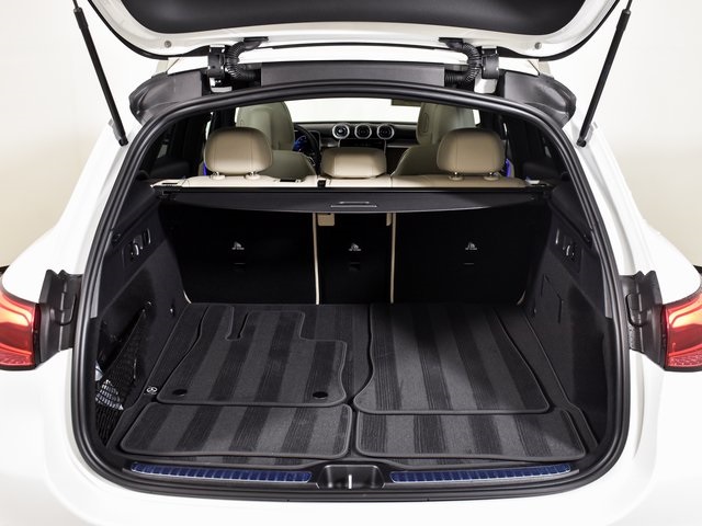 2026 Mercedes Benz GLC 300 photo 32