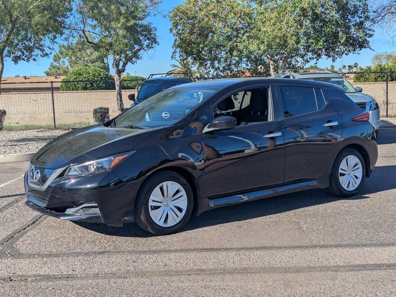 Used 2021 Nissan Leaf S with VIN 1N4AZ1BV4MC557061 for sale in Peoria, AZ