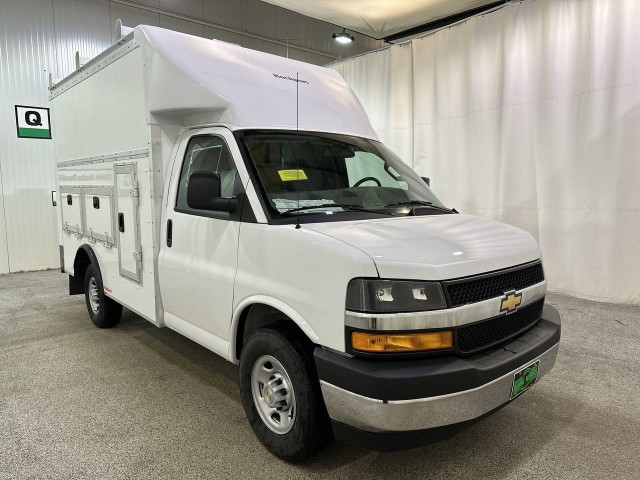 2025 Chevrolet Express Cutaway 3500 1WT