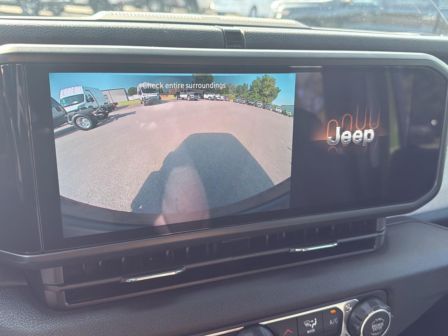 2025 Jeep Wrangler Sport photo 6