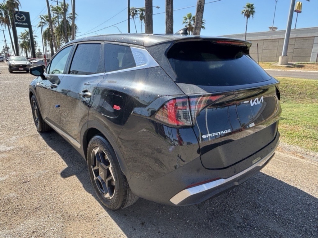 2026 Kia Sportage EX photo 4