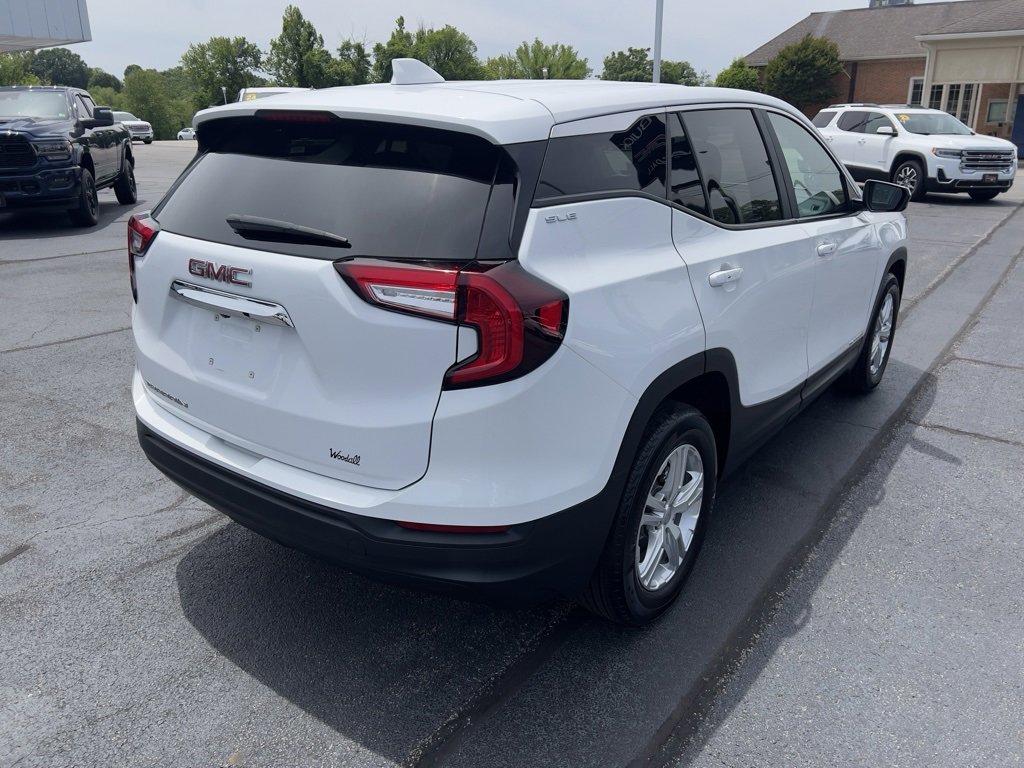 2024 Gmc Terrain SLE photo 5