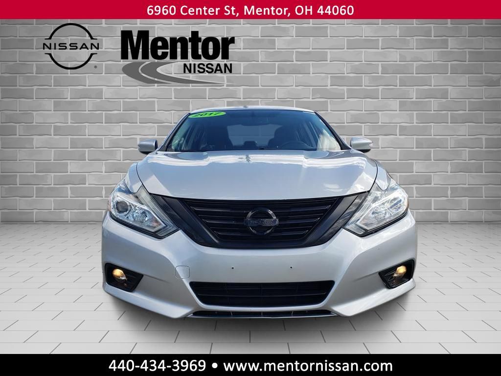 2017 Nissan Altima 2.5 SL photo 2