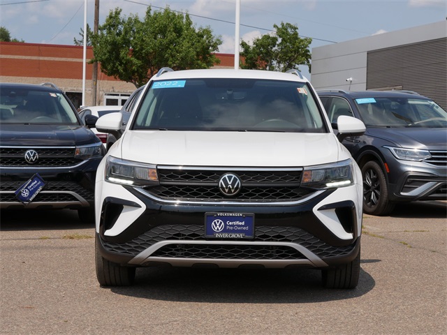 Certified 2022 Volkswagen Taos SE with VIN 3VVWX7B22NM095809 for sale in Inver Grove Heights, Minnesota