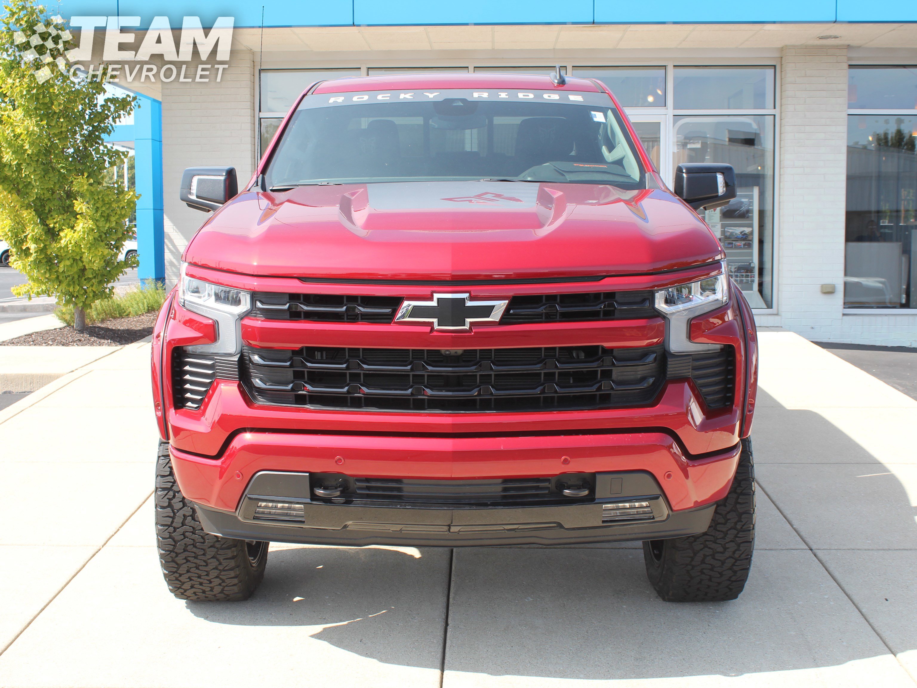 2025 Chevrolet Silverado 1500 RST photo 8