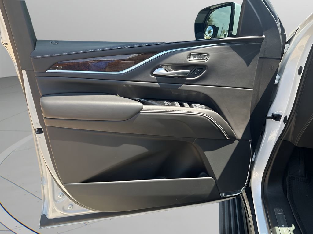 2021 Cadillac Escalade ESV Premium Luxury Platinum photo 24