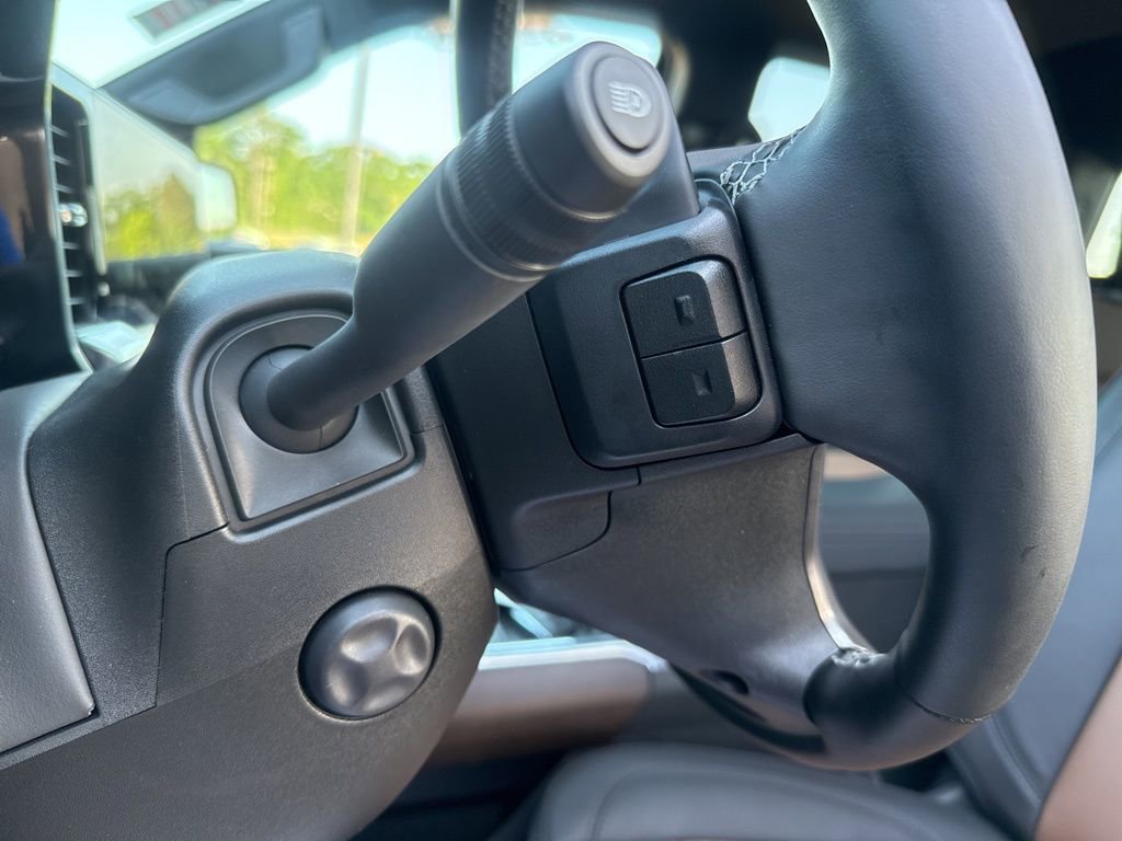 2024 Chevrolet Silverado 1500 High Country photo 39