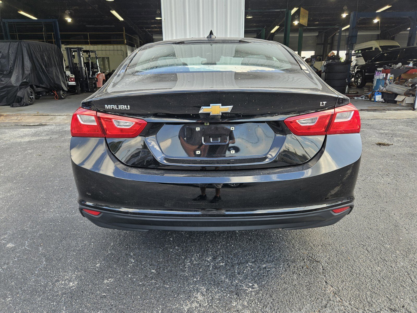 2023 Chevrolet Malibu 1LT photo 3