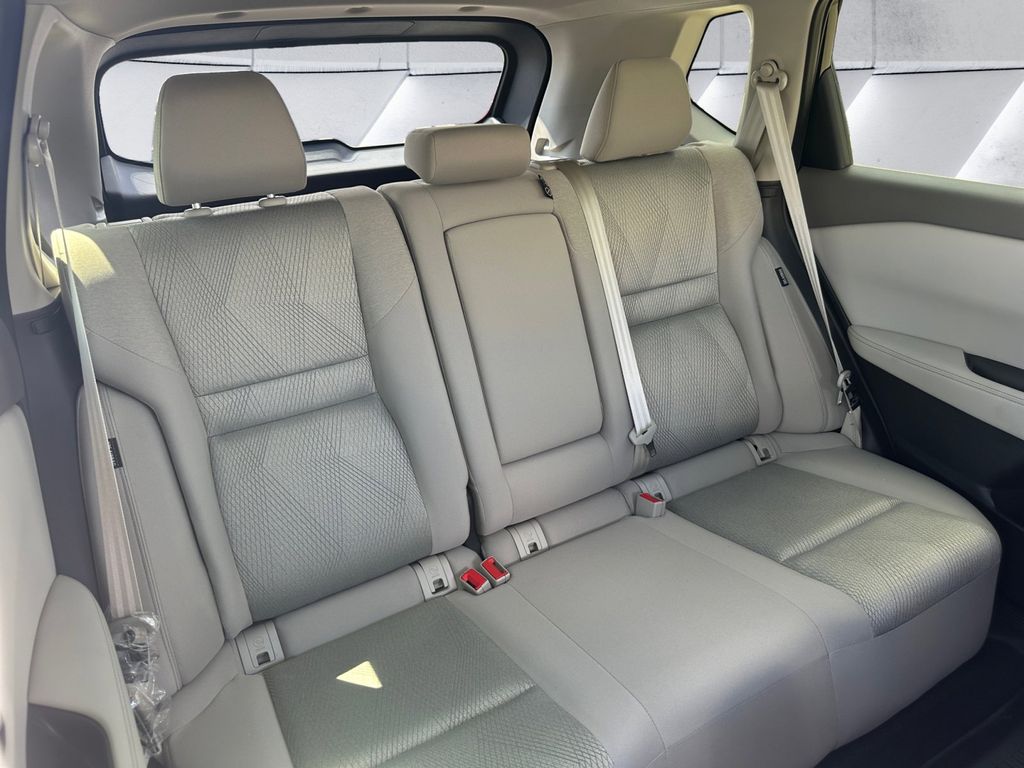 2024 Nissan Rogue SV photo 14