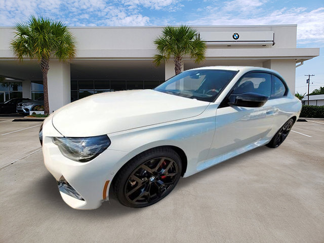 2025 BMW 2 Series M240i's photo