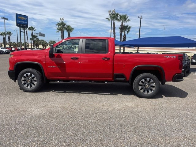 2026 Chevrolet Silverado 2500HD Custom photo 4