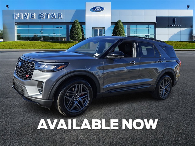 2025 Ford Explorer ST photo 3
