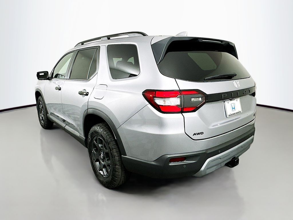 2025 Honda Pilot TrailSport photo 6