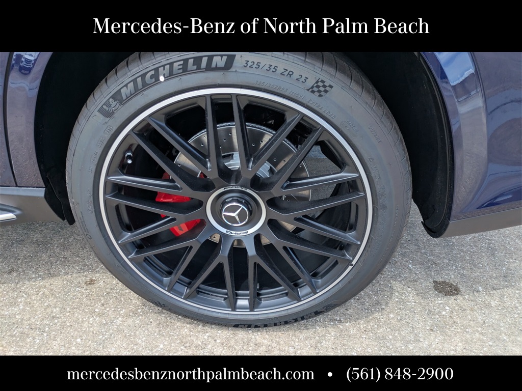2026 Mercedes Benz GLS AMG 63 4MATIC photo 4