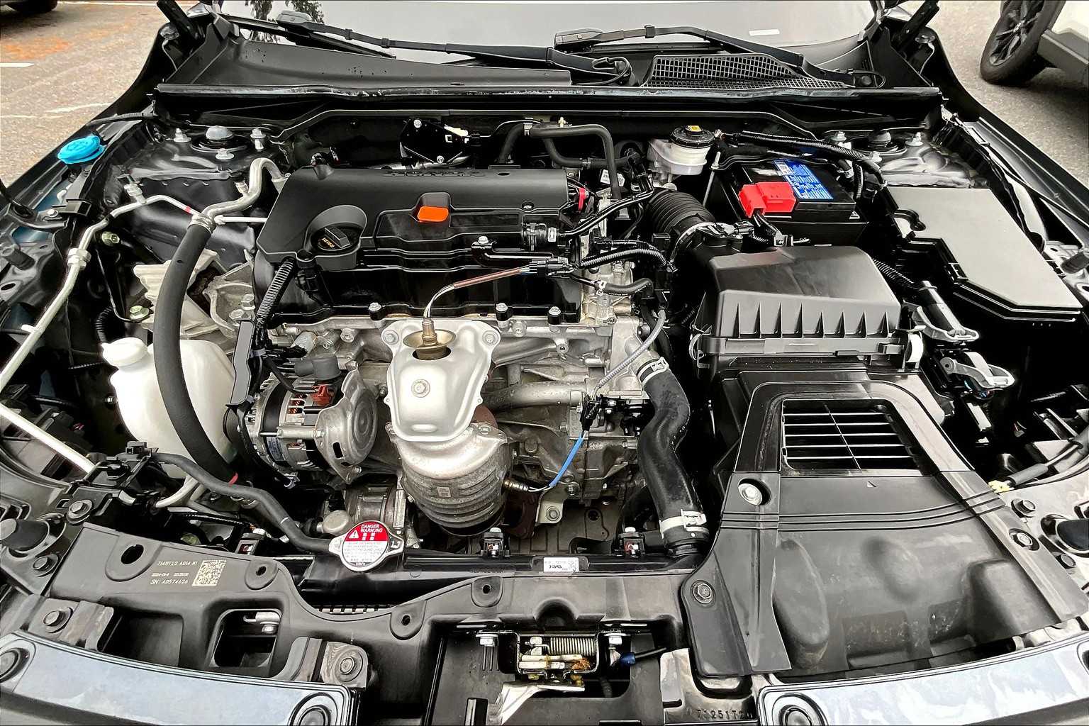 2024 Honda Civic Hatchback LX photo 30