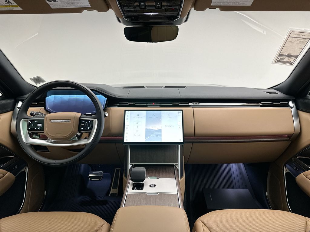 2025 Land Rover Range Rover SE photo 6