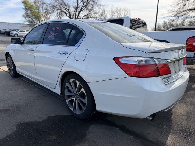 2015 Honda Accord Sport photo 3