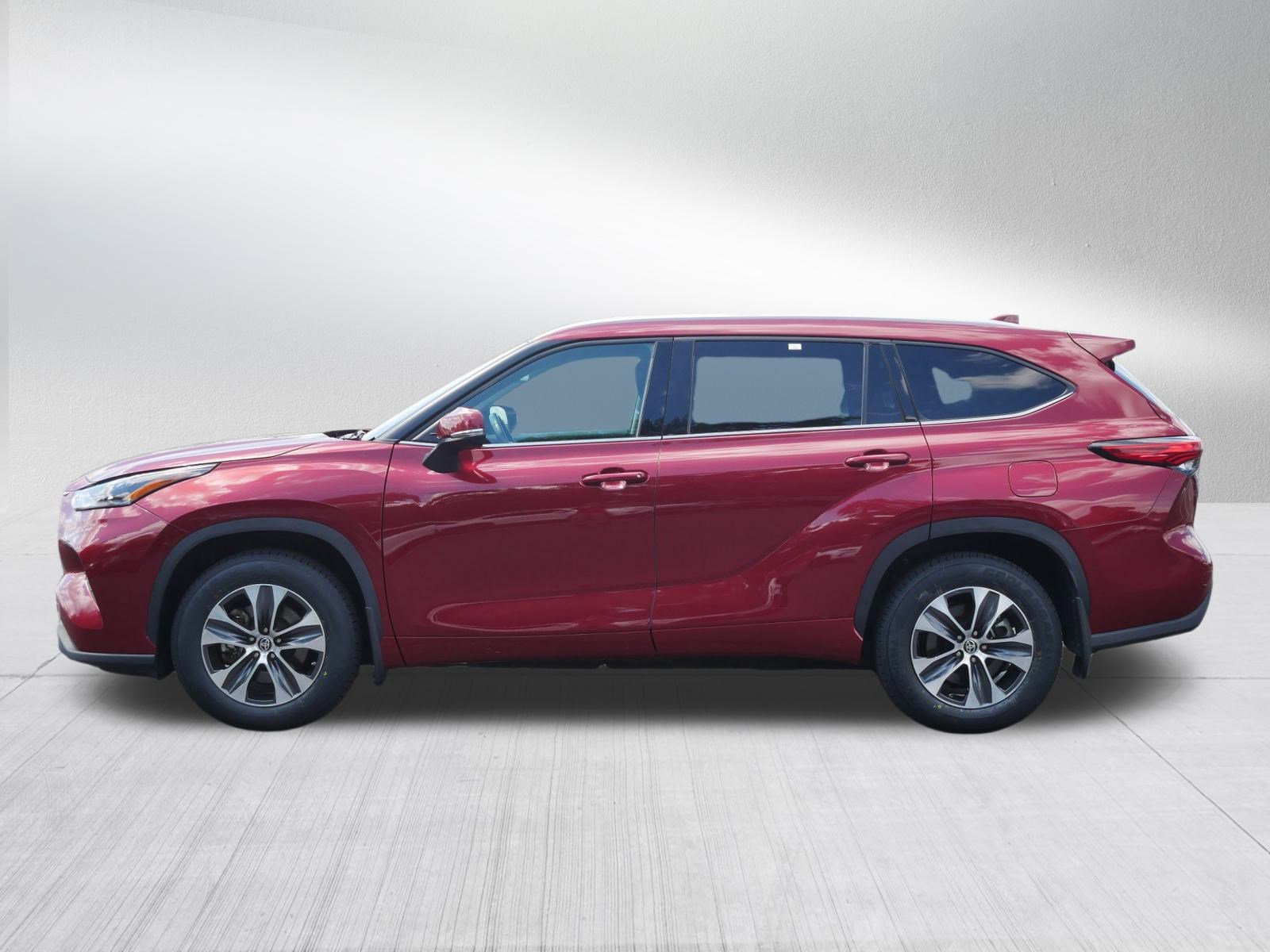 2022 Toyota Highlander XLE photo 4