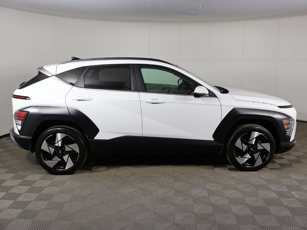2024 Hyundai Kona Limited photo 12