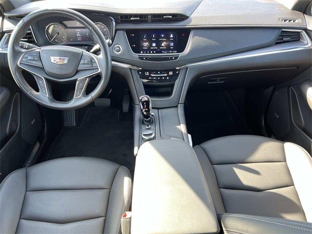 2023 Cadillac XT5 Luxury photo 3