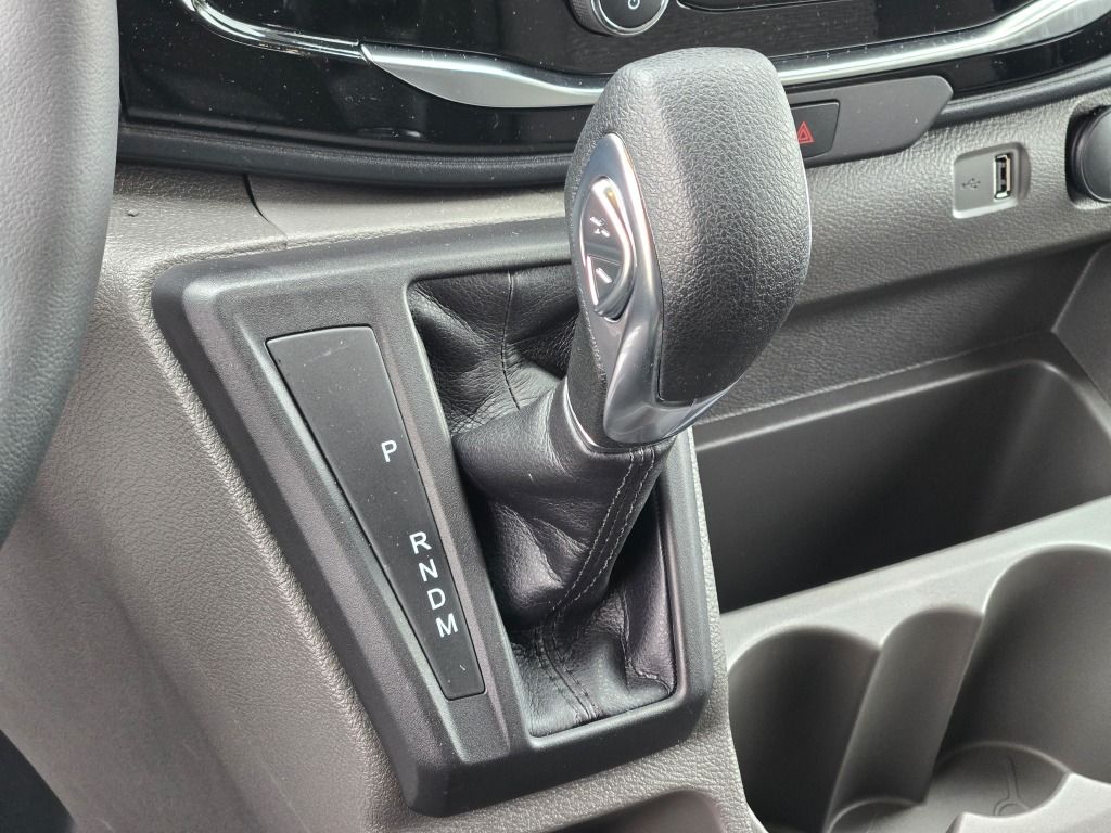 2025 Ford Transit Passenger XLT photo 17