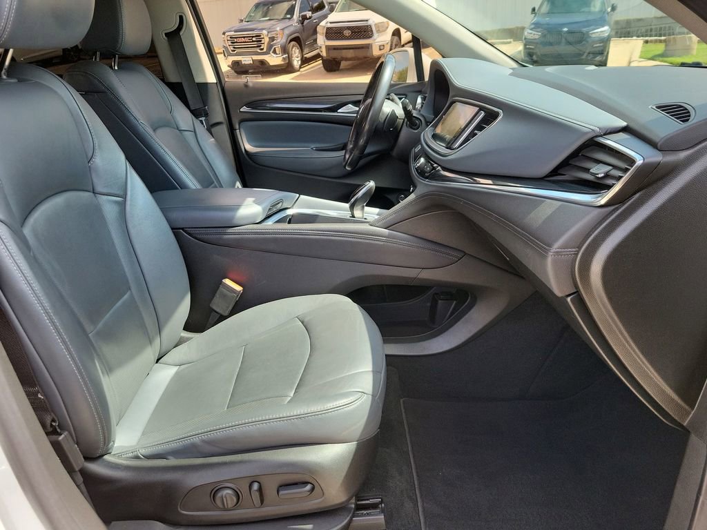 2020 Buick Enclave Essence photo 24