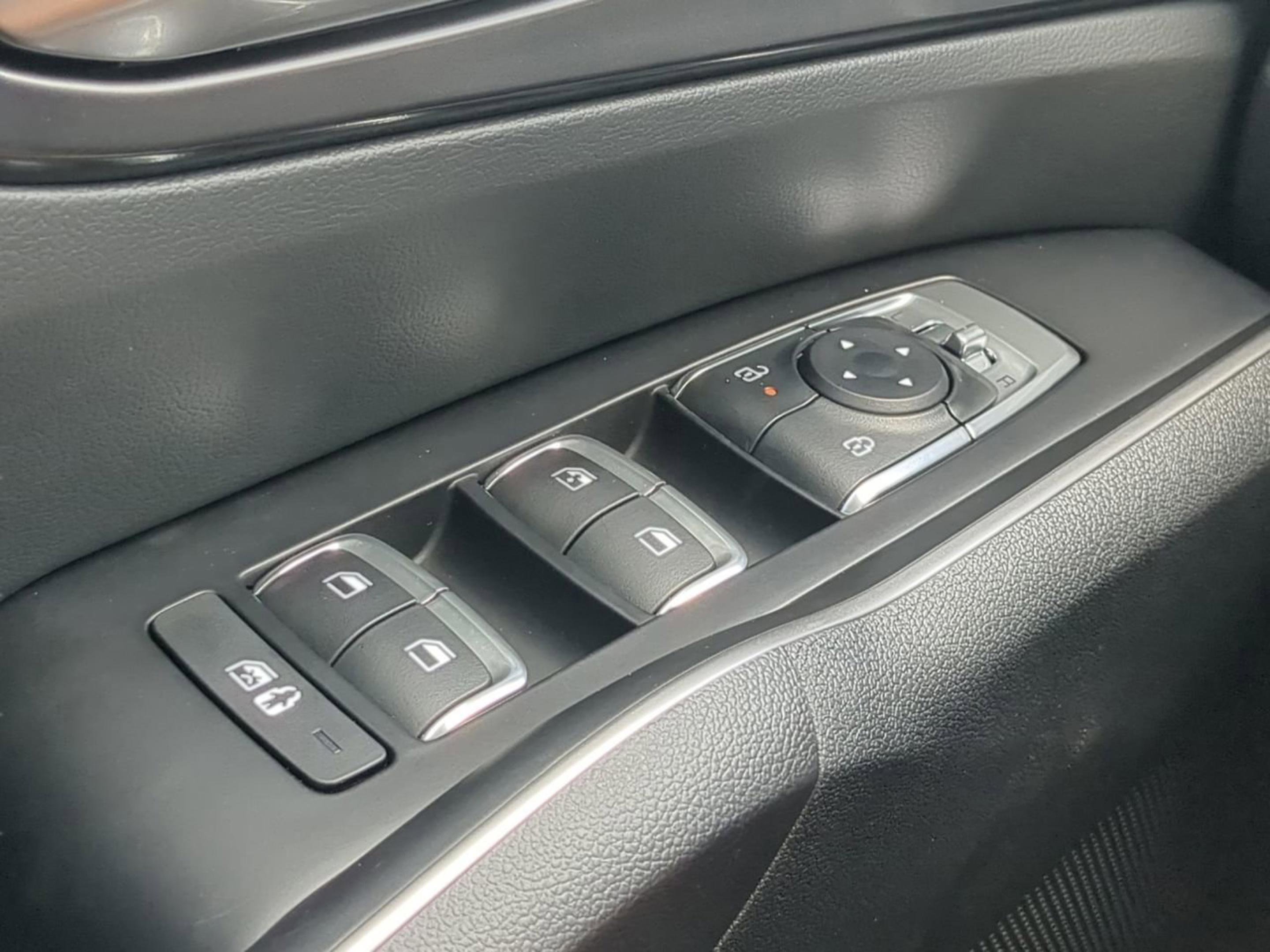 2025 Kia Sorento EX photo 27