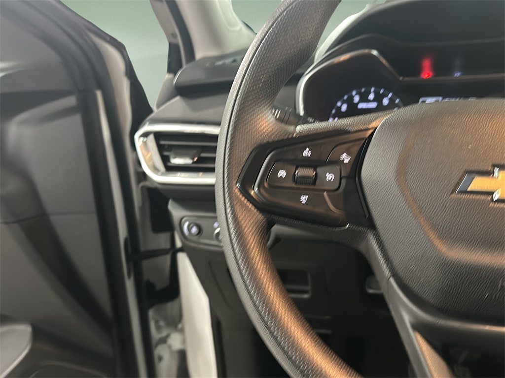 2023 Chevrolet Trailblazer LT photo 4