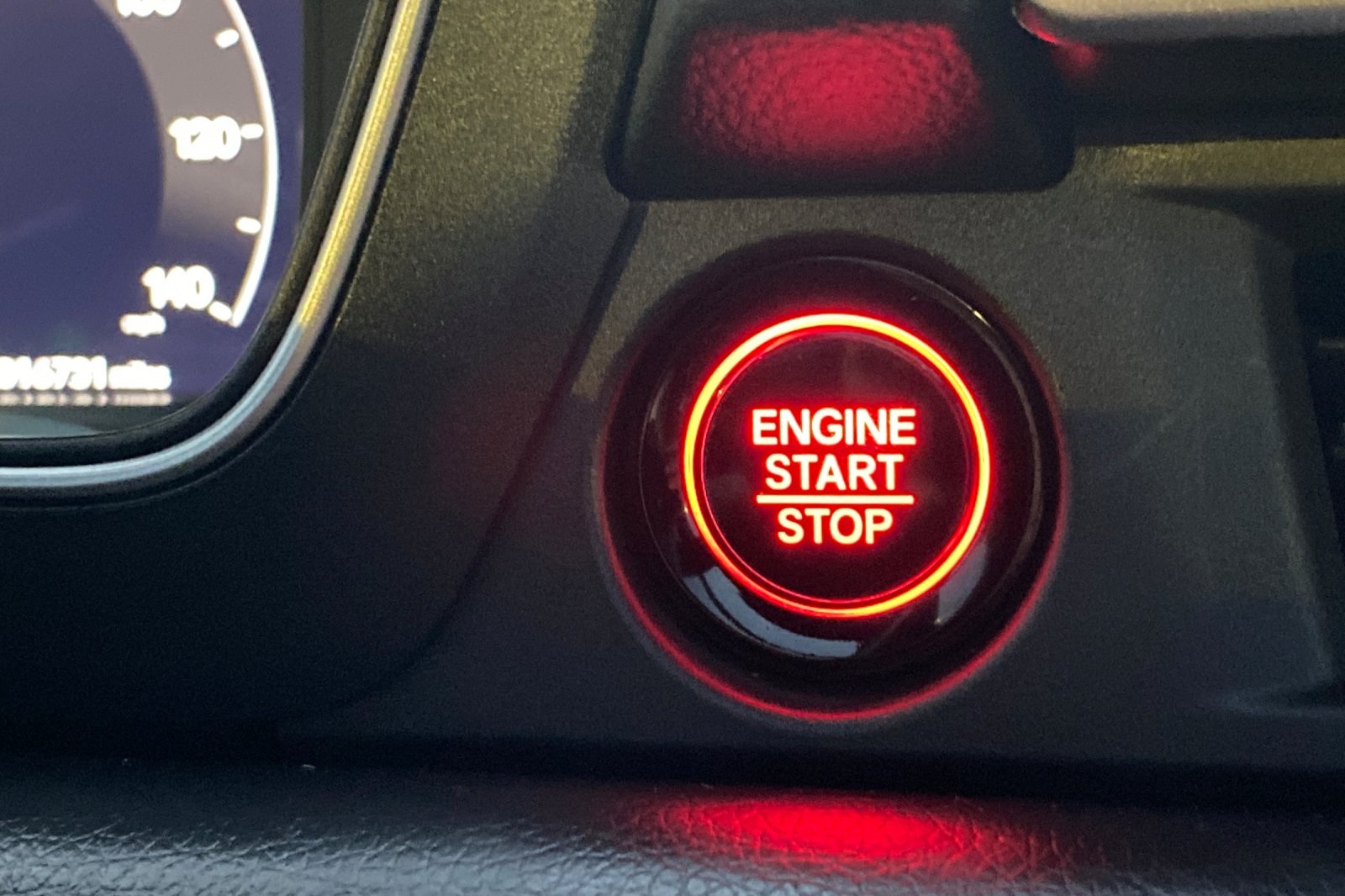 2025 Honda Pilot Black Edition photo 24
