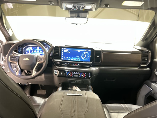 2024 Chevrolet Silverado 3500HD High Country photo 20