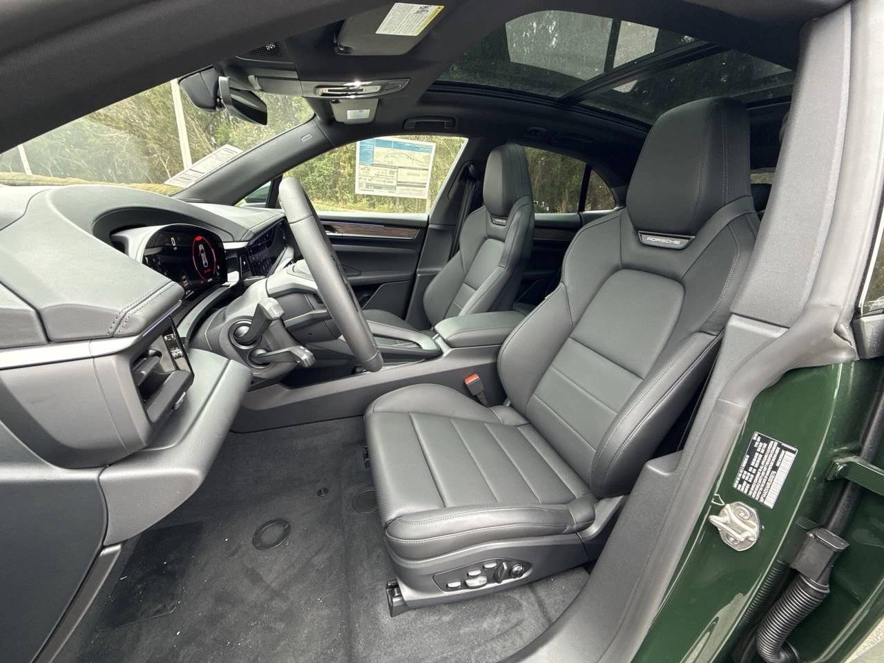 2024 Porsche Macan 4 Electric photo 13