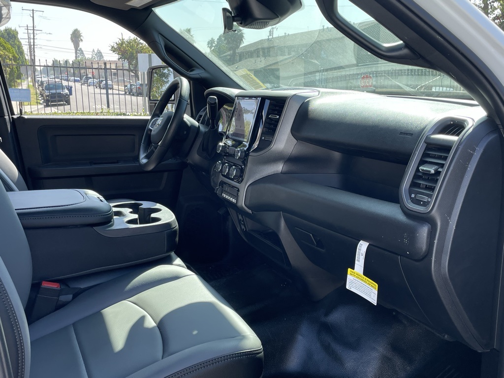 2026 Ram 3500 Tradesman photo 14