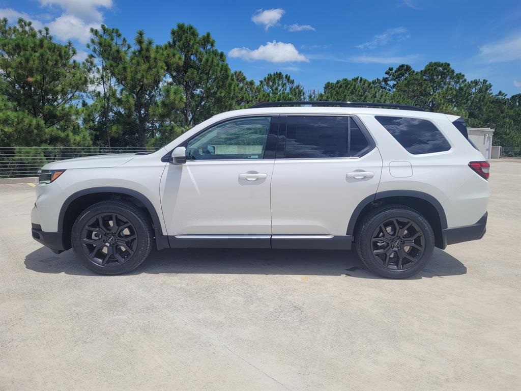 2025 Honda Pilot Touring photo 3