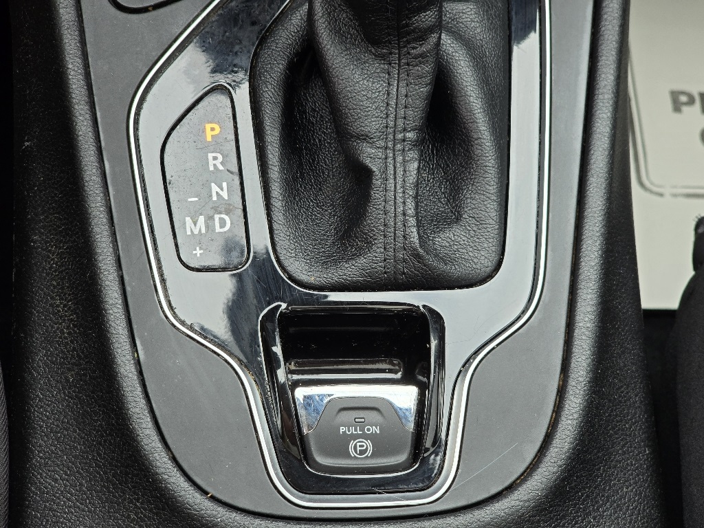 2021 Jeep Cherokee Limited photo 15