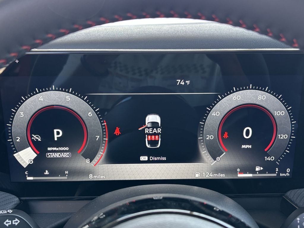 2025 Nissan Kicks SR photo 11