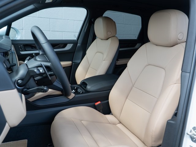 2026 Porsche Cayenne photo 5