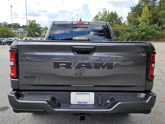 2025 Ram 1500 Tradesman photo 11