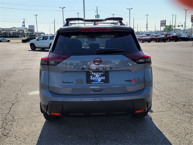 2026 Nissan Rogue SV photo 4