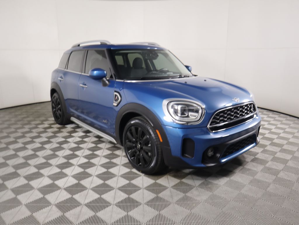 2022 Mini Countryman ALL4 Classic photo 3