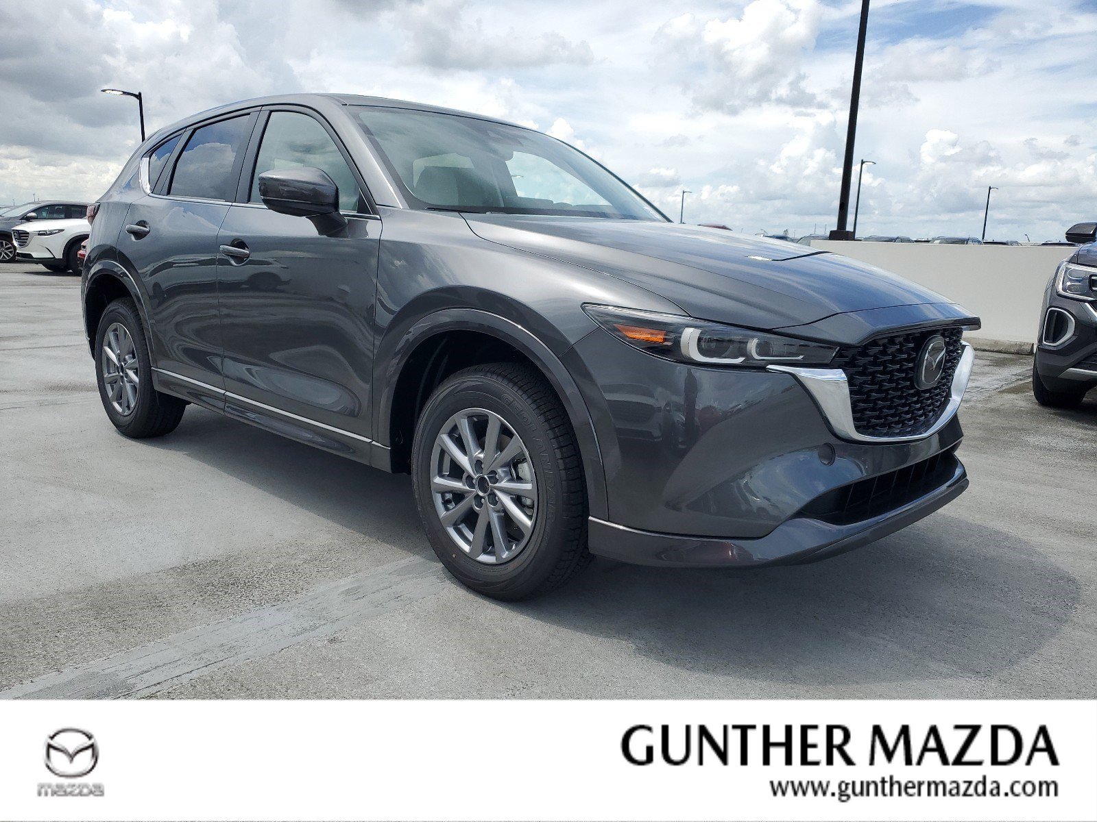 2025 Mazda CX-5 Preferred's photo