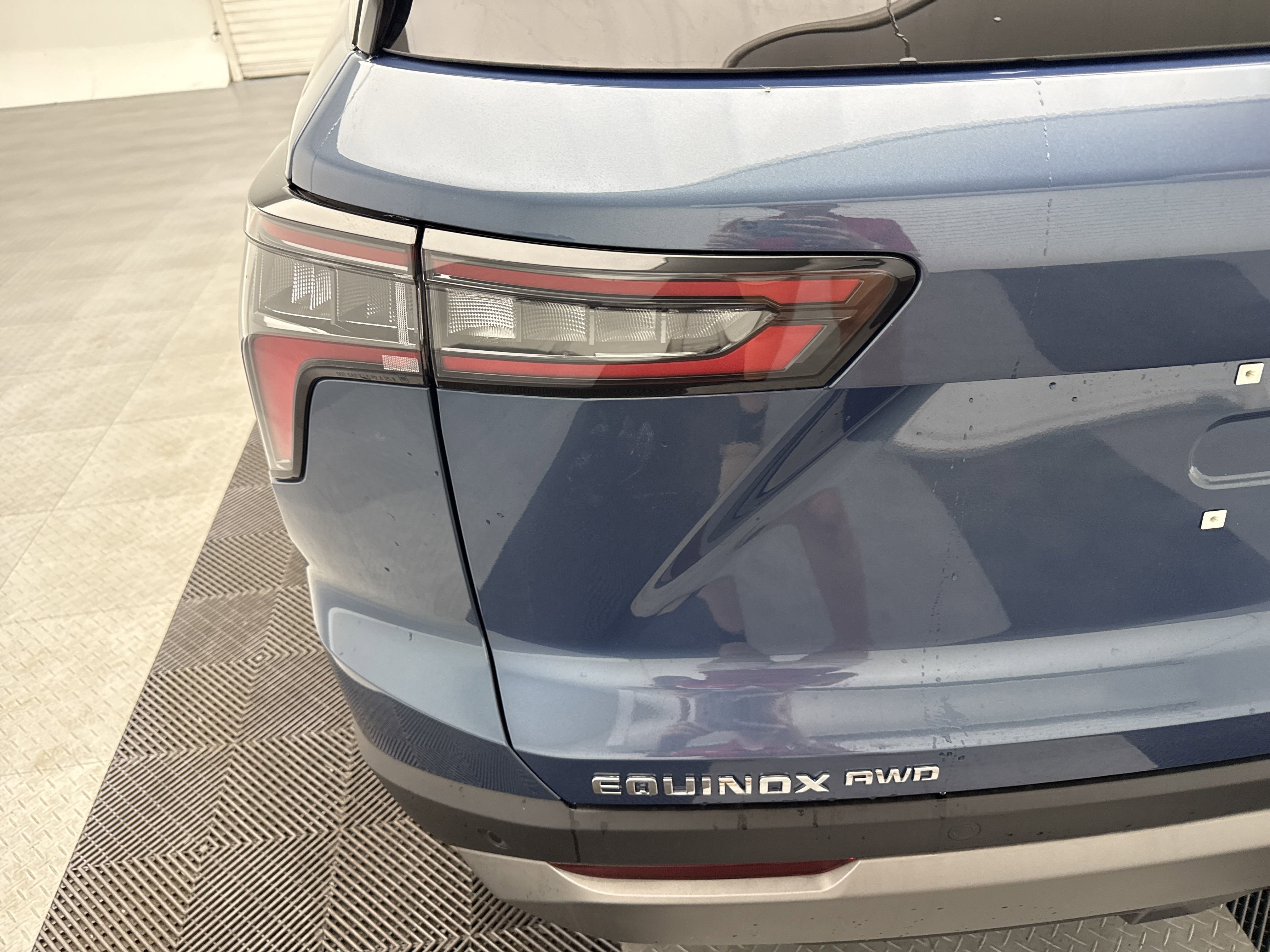 2026 Chevrolet Equinox LT photo 2
