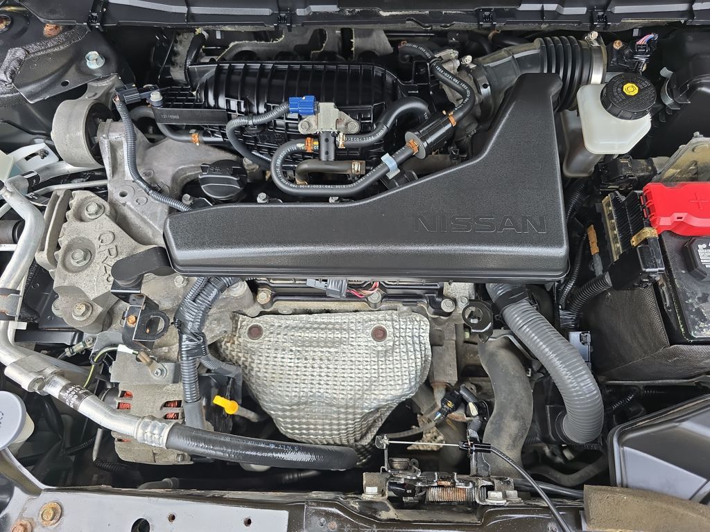 2018 Nissan Rogue SV photo 21
