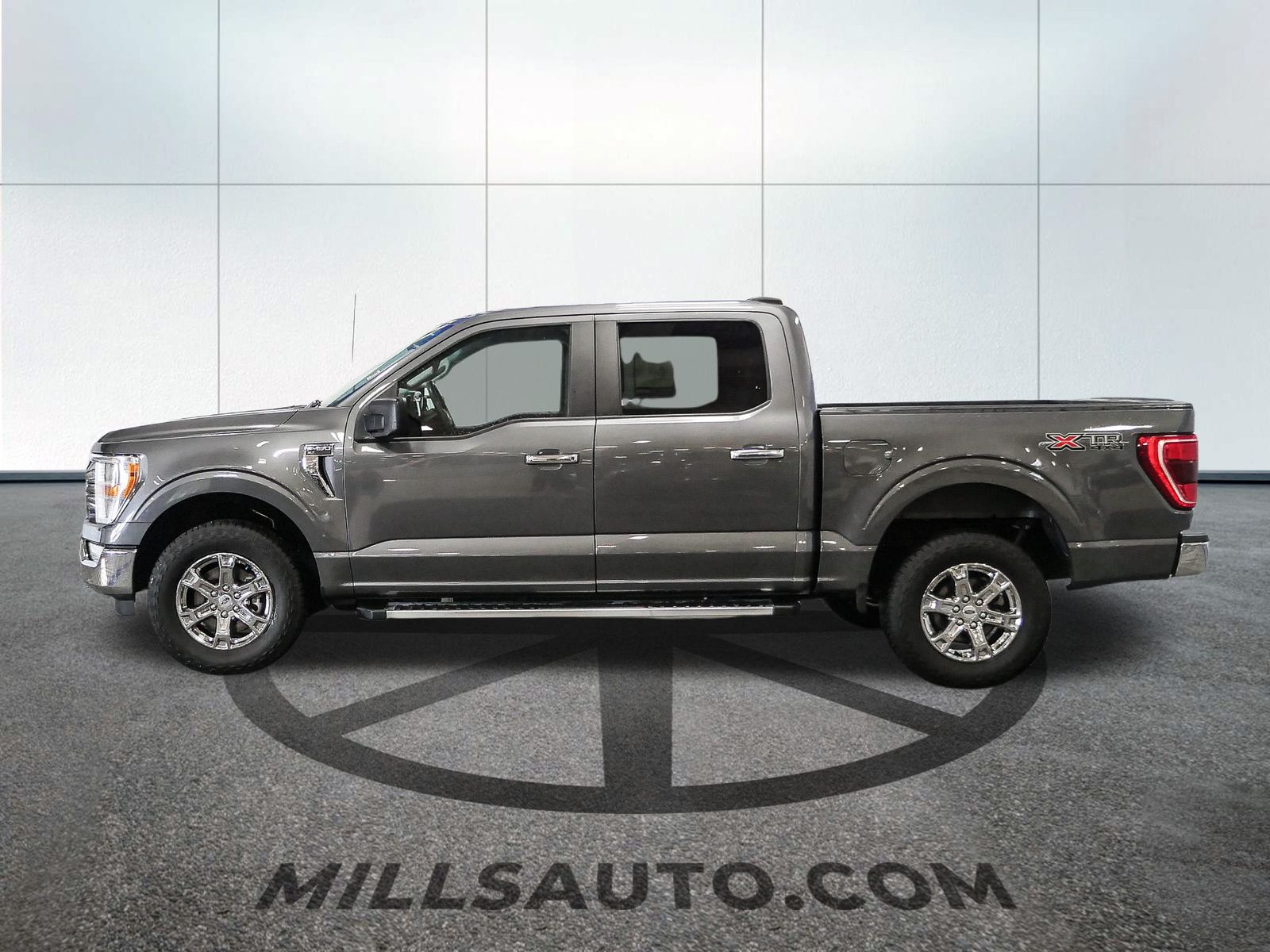 2022 Ford F-150 XLT photo 3