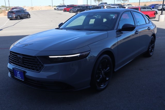 2025 Honda Accord SE's photo