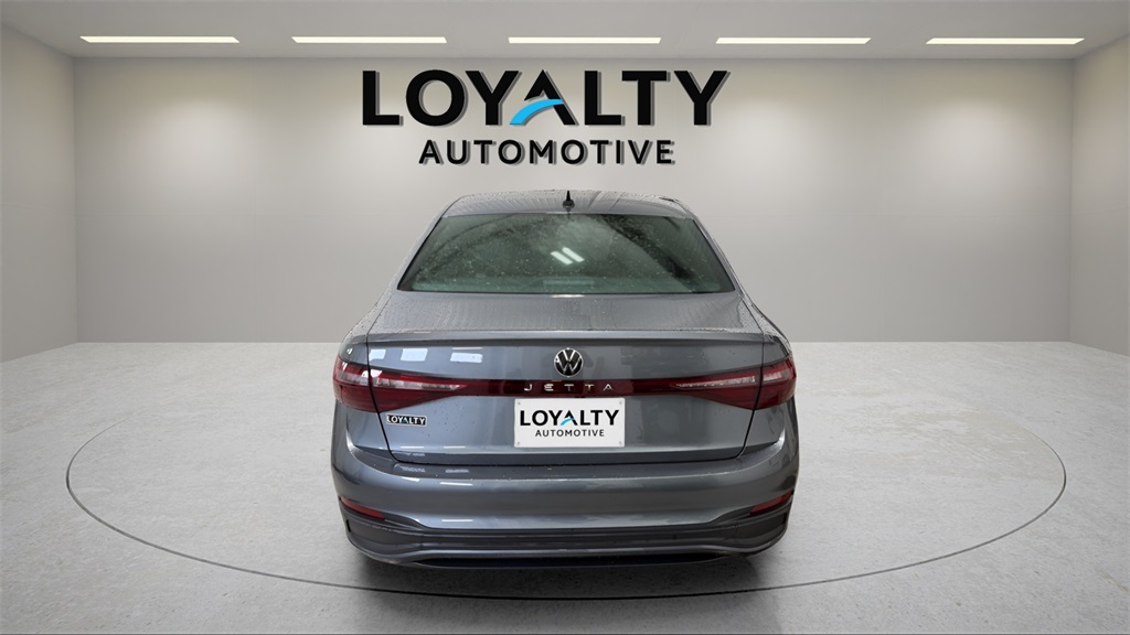 2025 Volkswagen Jetta 1.5T Sport photo 3